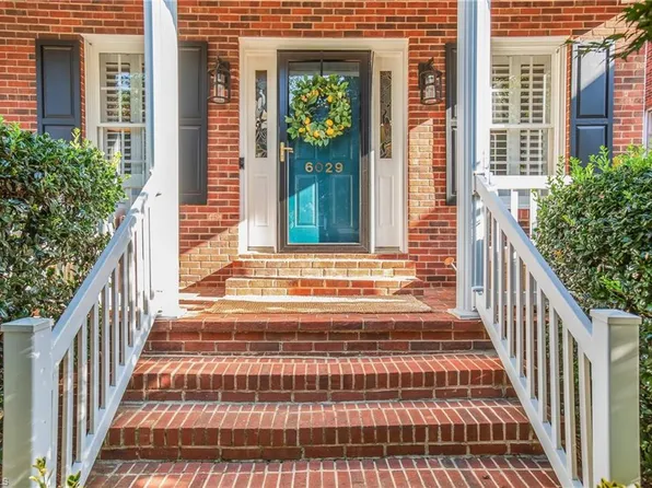 6029 Rittenhouse Rd, Winston Salem, NC 27104
