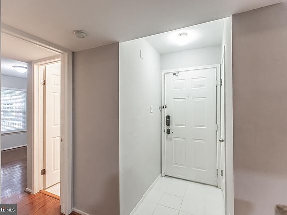 2nd image of 3312 Wyndham Cres #207
