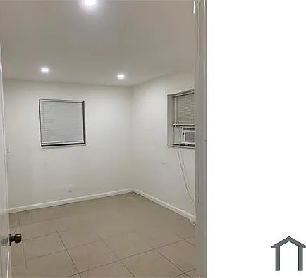 2 bed, 700 sqft, $1,795 — Photo 2