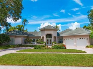 441 Gardenia St, Belleair, FL 33756