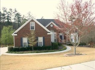 2561 River Run Dr, Dacula, GA 30019
