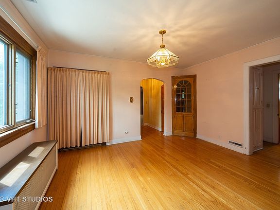 4th image of 6845 N Olcott Ave