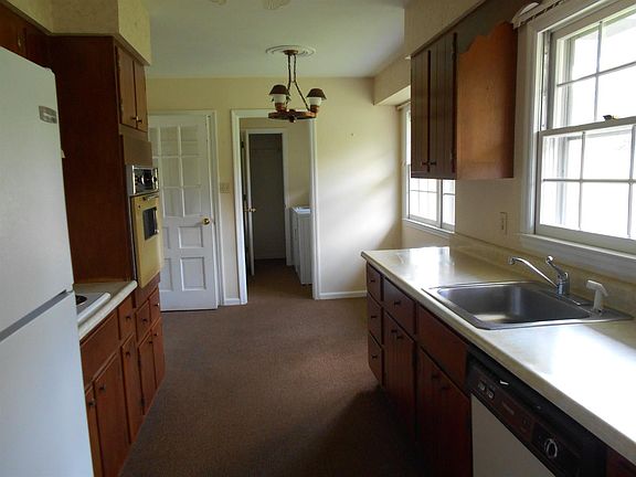 2nd image of 334 Chillicothe Ave