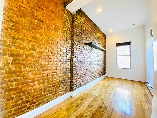 Rented by GROOME REALTY LLC | media 12