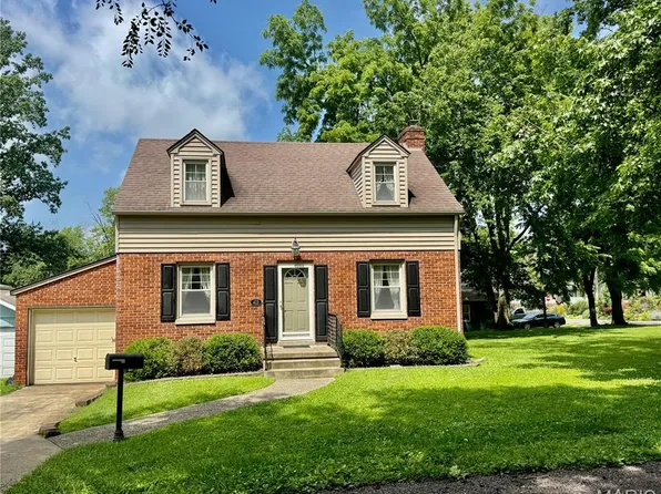 413 McAdams St, Greenville, IL 62246