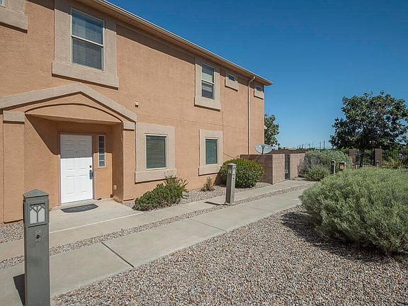 3rd image of 5539 Valle Alegre Pl NW