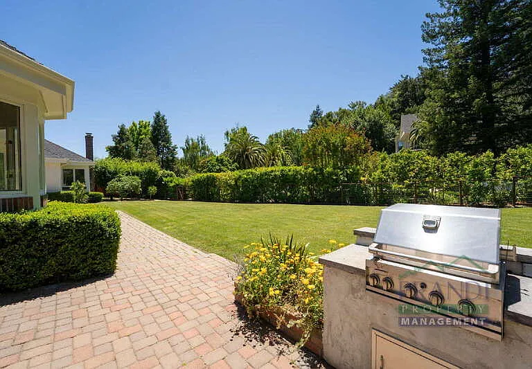 121 Laurel Grove Ave — Photo 35