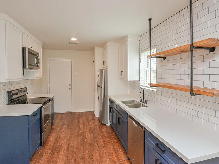 2501 McKee St — Photo 17