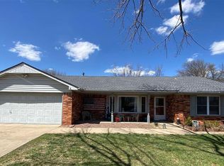 2216 Canary Dr, Ponca City, OK 74601