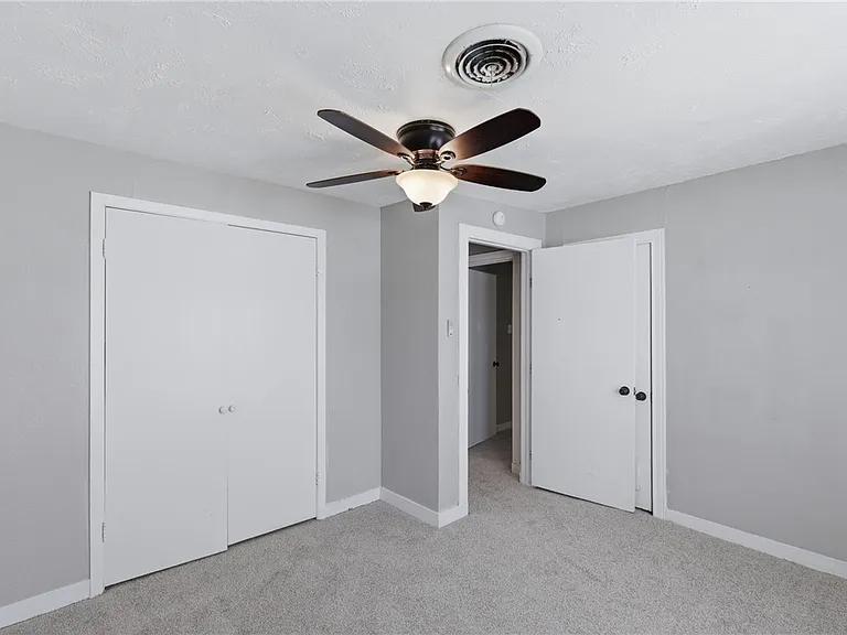112 Williams St — Photo 21