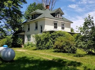 1216 W Murphy Lake Rd, Fostoria, MI 48435