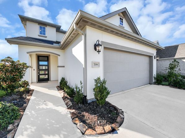 708 Lake Lacosta Dr