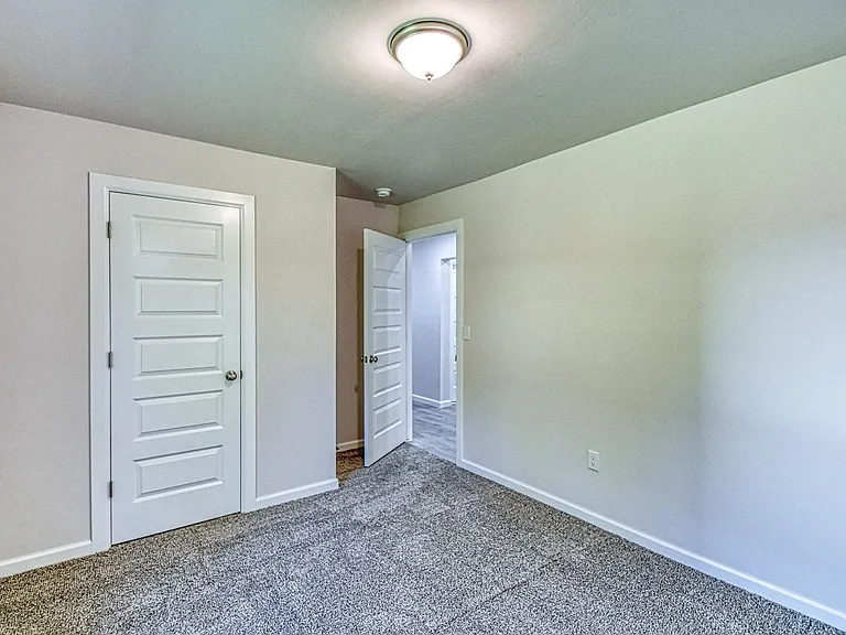 1006 Varenna Ln — Photo 28