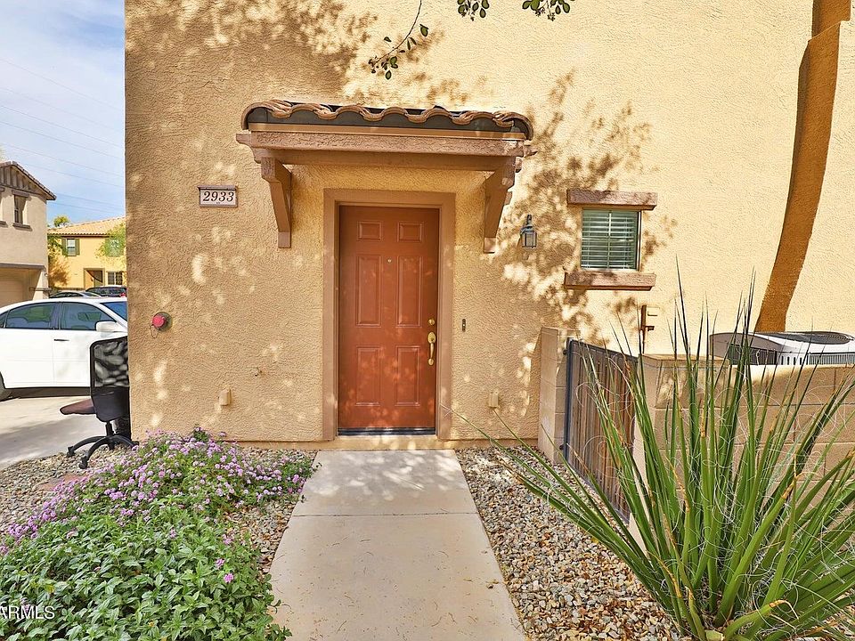 1st image of 2933 E DUNBAR Drive