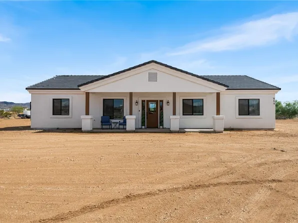 854 S Salt Pl, Golden Valley, AZ 86413