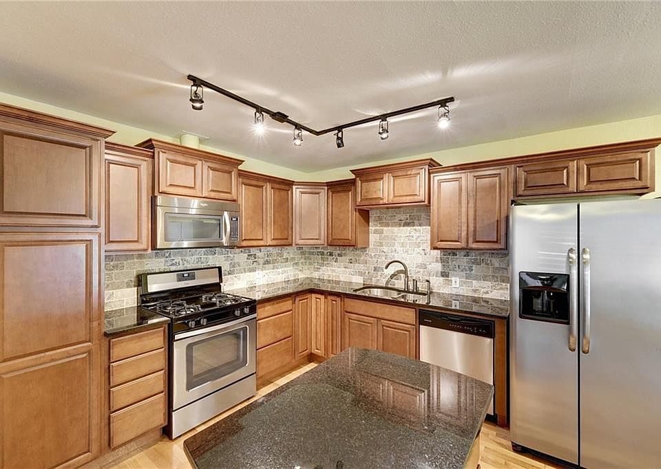1st image of 1915 Cullen Ave #A