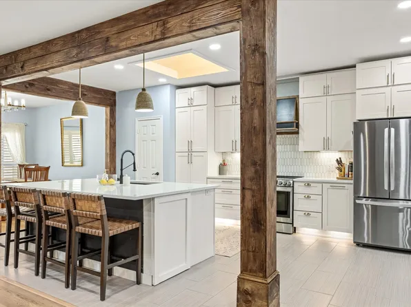 4105 Cimmaron Trl, Granbury, TX 76049