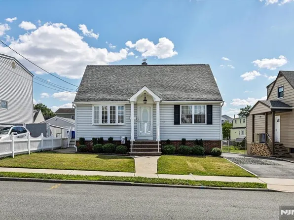 352 Wilson Ave, Lyndhurst, NJ 07071