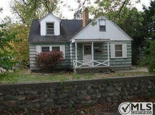 2303 Moon St, Muskegon, MI 49441