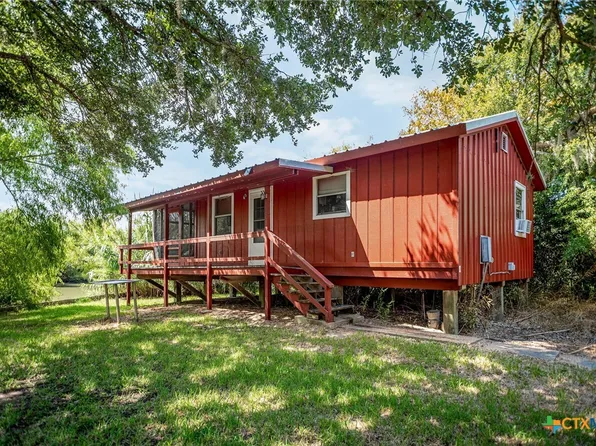 715 Haeber Ln, Tivoli, TX 77990