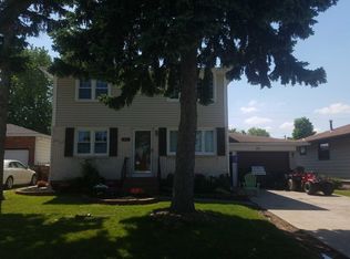 20 Penwood Dr, Cheektowaga, NY 14227