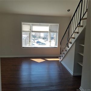 141 Grove St APT B, Stamford, CT, 06901