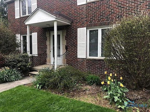 4th image of 2815 Barrington Dr