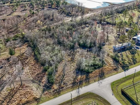 452 County Road 4863, Dayton, TX 77535