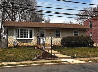 665 Schoolside Ln, Swarthmore, PA 19081