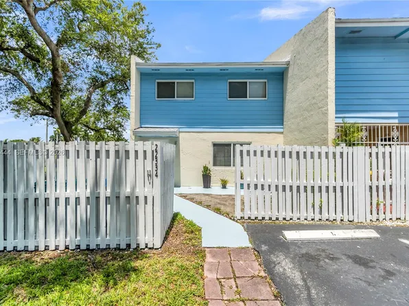 22334 SW 103rd Ct, Miami, FL 33190
