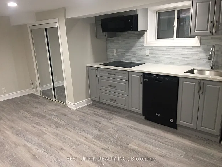 108 Jones Ave #LOWER — Photo 3