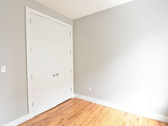 3rd image of 216 E 175th St #3S