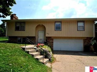 4915 N 107th St, Omaha, NE 68134