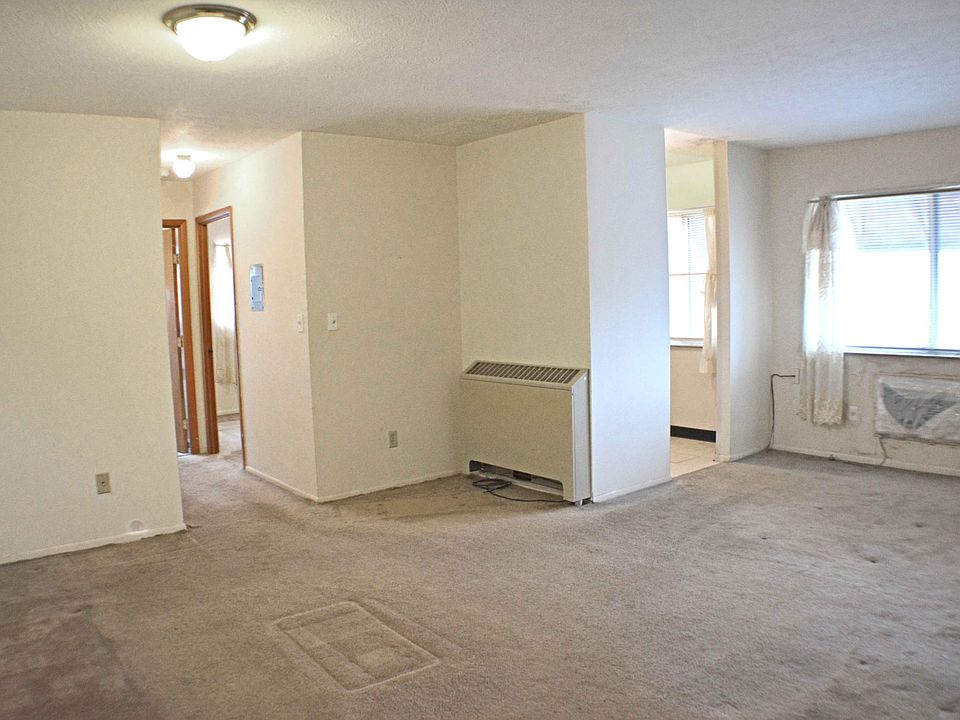 1st image of 15010 Madison Ave APT 304