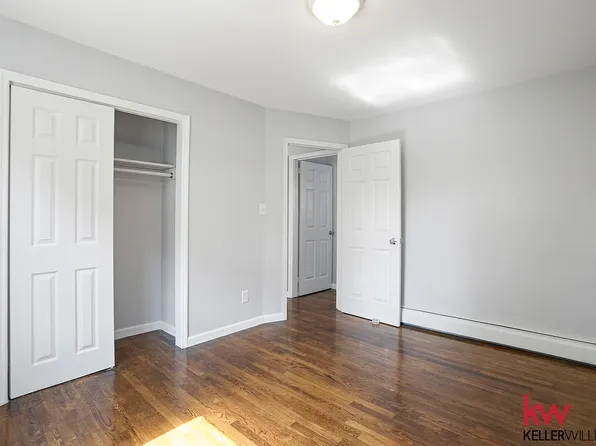 118-27 Lakeview Boulevard East image 11 of 14