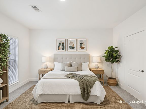3rd image of 100 Kensington Cir #3106