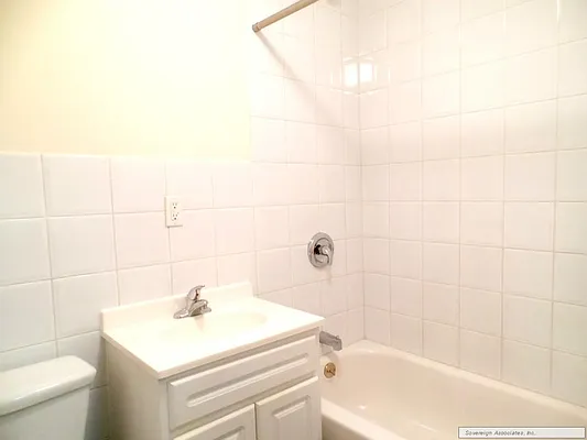 Rented by Sovereign Associates | media 8