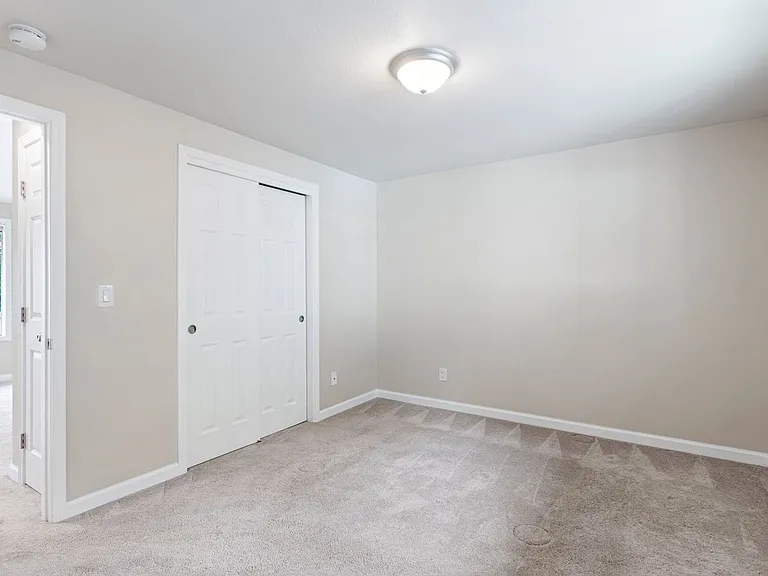Bayshore Vista Apartments — Photo 13