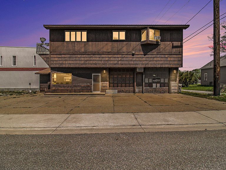 Listing photo 4