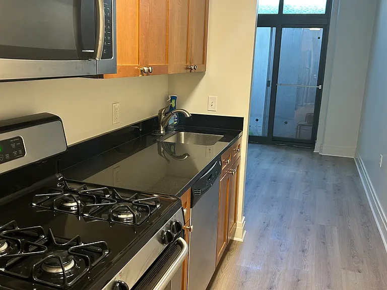 2120 Vermont Ave NW #7 — Photo 8