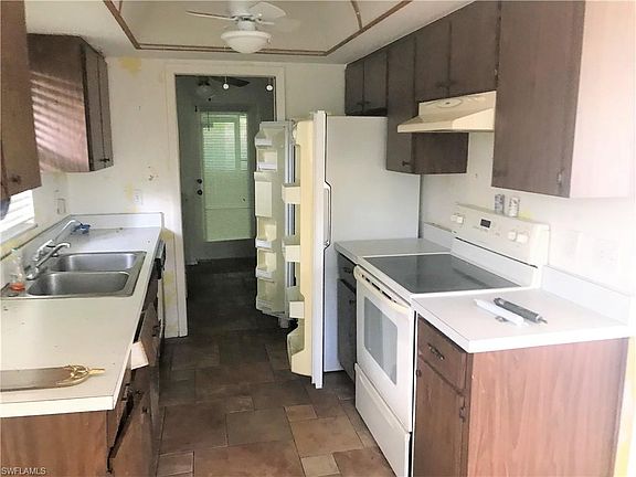 4th image of 7436 Pine Dr