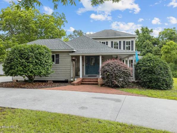 1222 N 20th Street, Morehead City, NC 28557