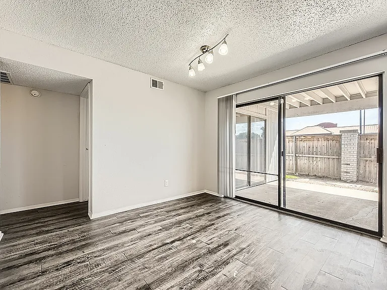 Rise Spring Pointe — Photo 164