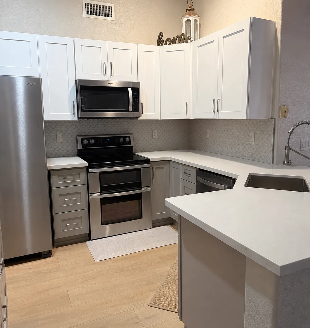 3 bed, 1701 sqft, $2,899 — Photo 4