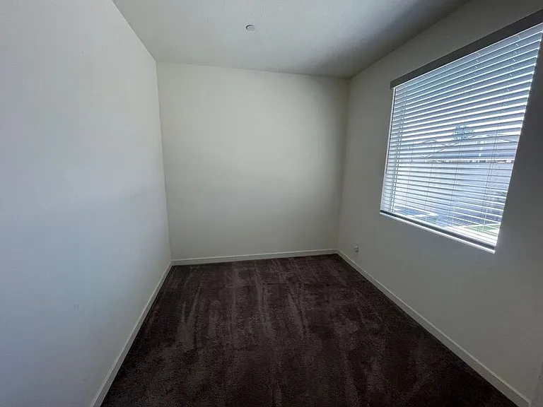 31053 Catania Cir — Photo 8