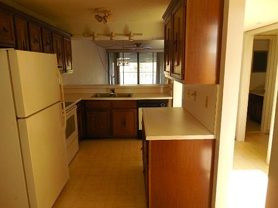 2nd image of 6326 Coral Lake Dr