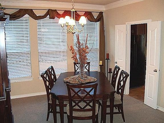 5th image of 3516 Beekman Dr