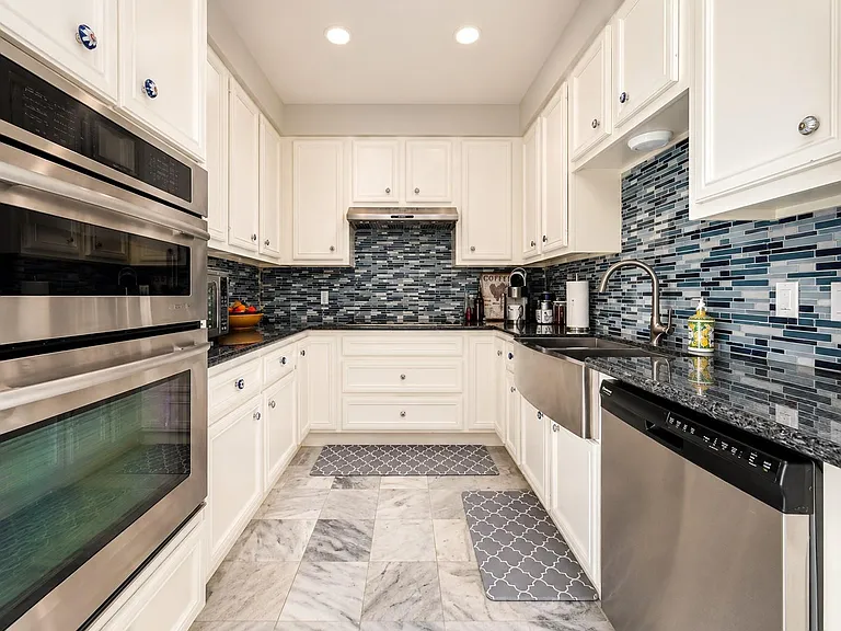 17 Bayou Pointe Dr — Photo 13