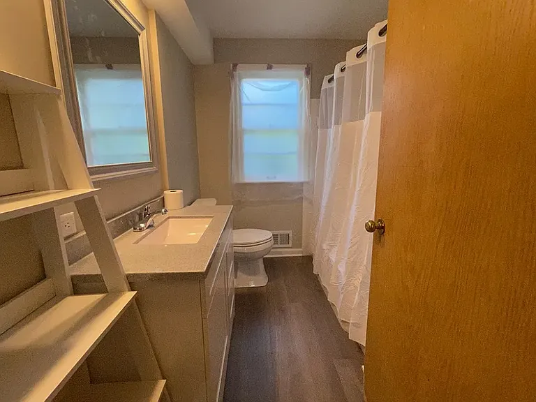 6015 Newton Ave S — Photo 14