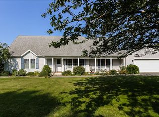 8 Coggeshall Way, Middletown, RI 02842